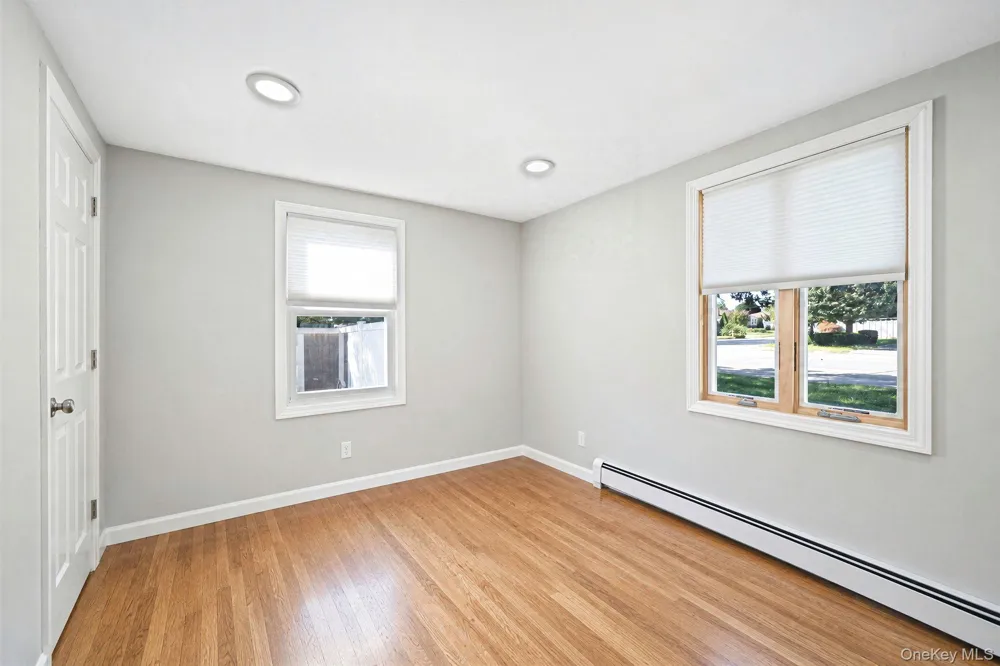 370 Grand Boulevard Deer Park, NY 11729