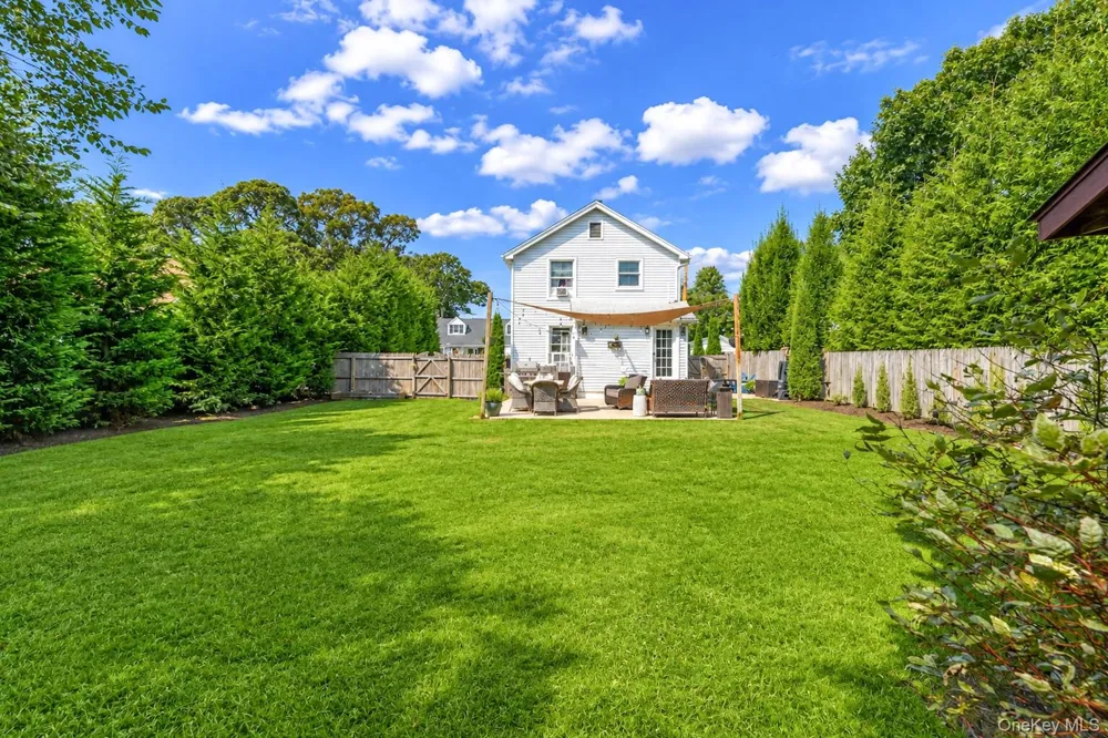 9 Jennings Avenue Center Moriches, NY 11934