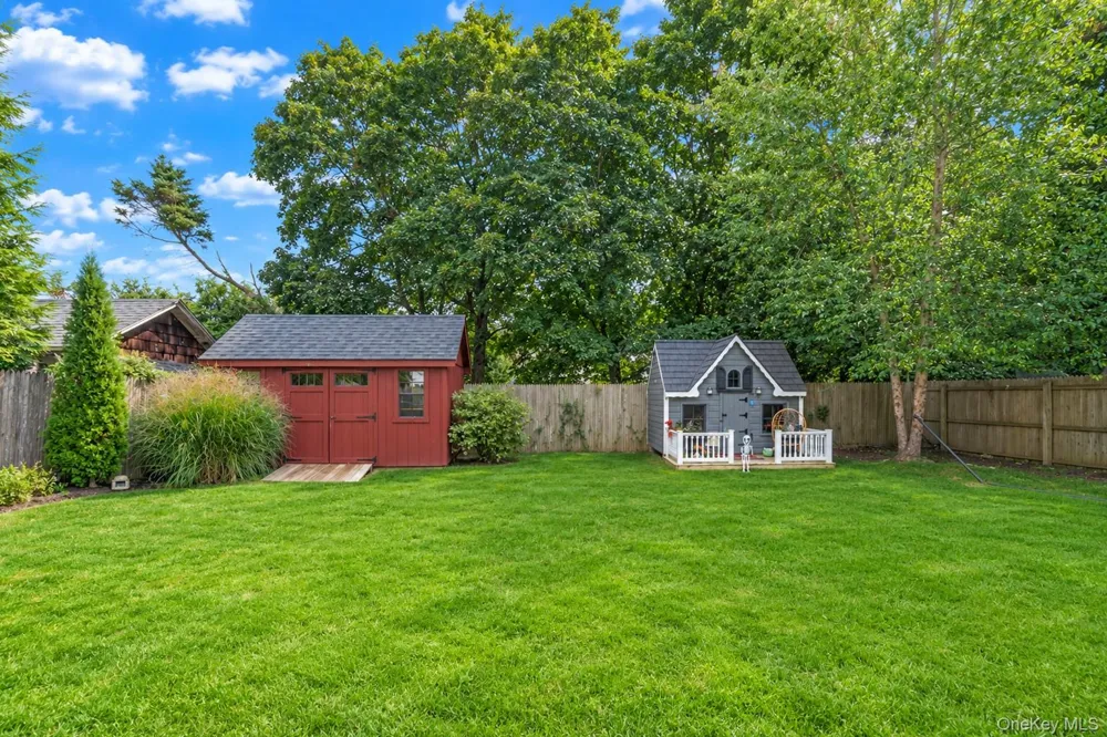 9 Jennings Avenue Center Moriches, NY 11934