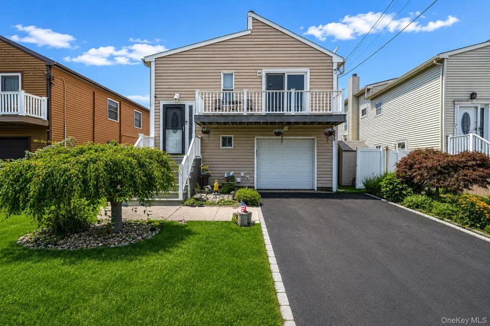 32 Yacht Club Road Babylon, NY 11702