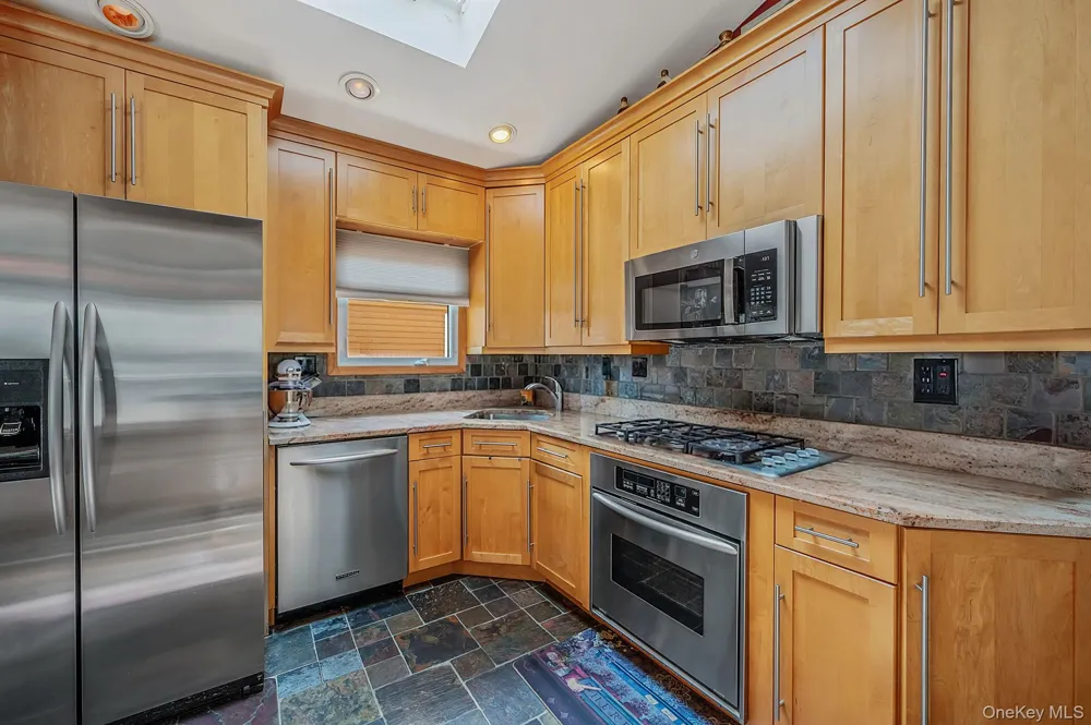 32 Yacht Club Road Babylon, NY 11702