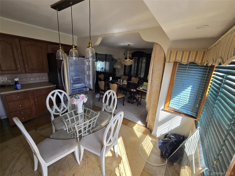950 Linkwood Drive Baldwin, NY 11510