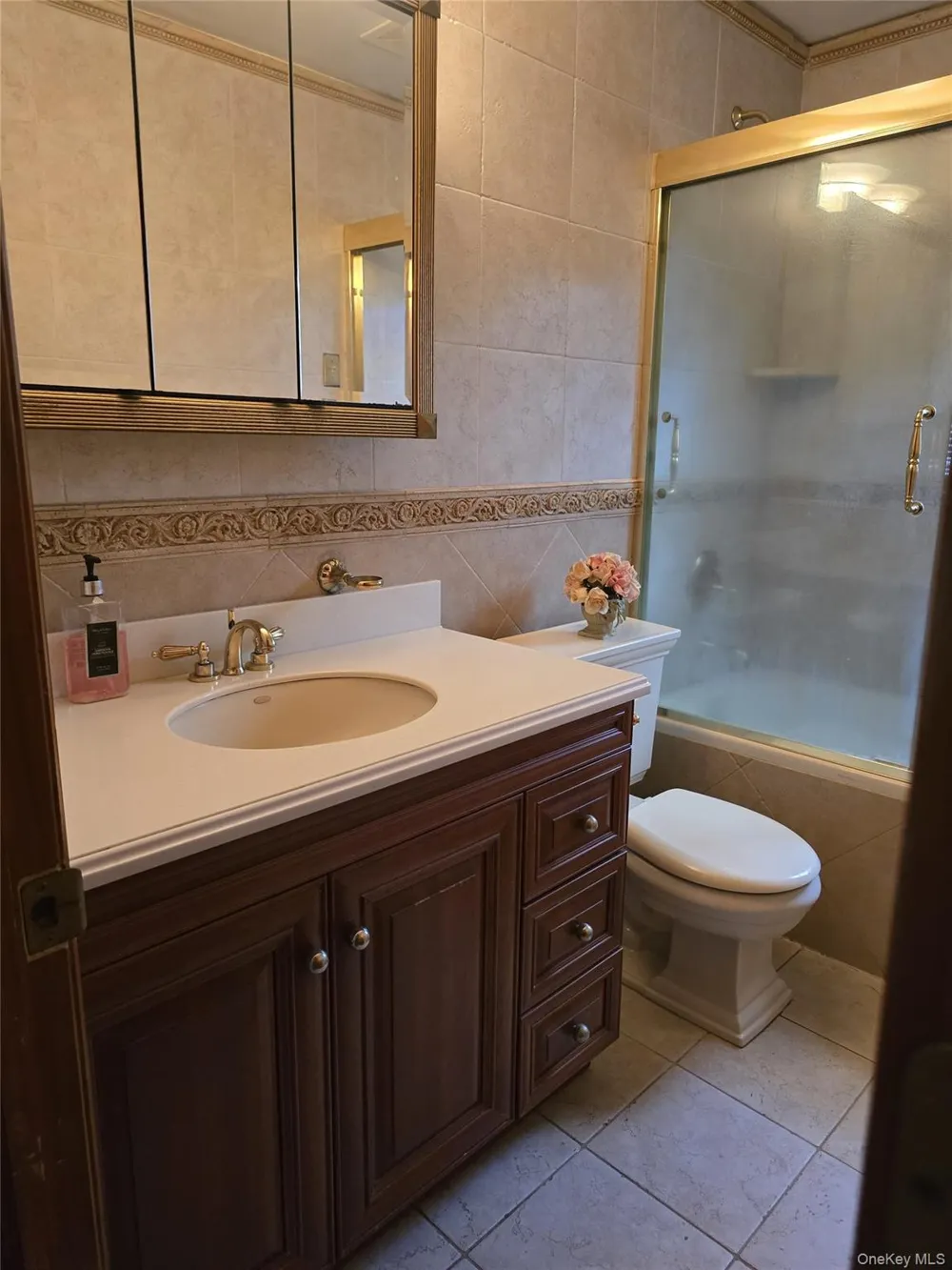 950 Linkwood Drive Baldwin, NY 11510