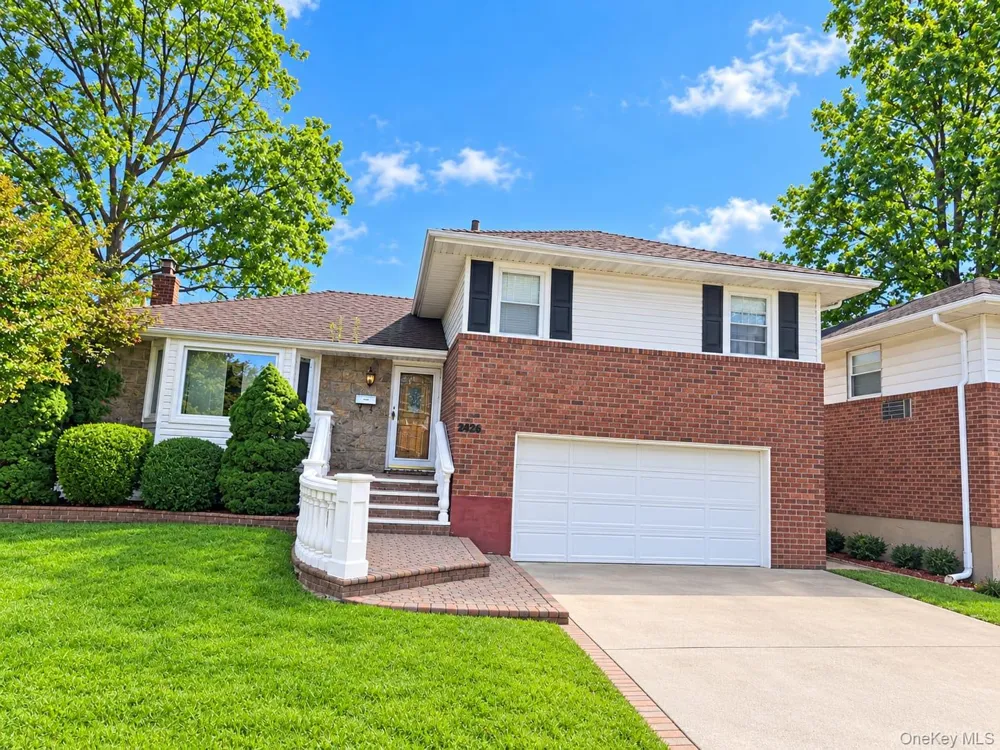 950 Linkwood Drive Baldwin, NY 11510