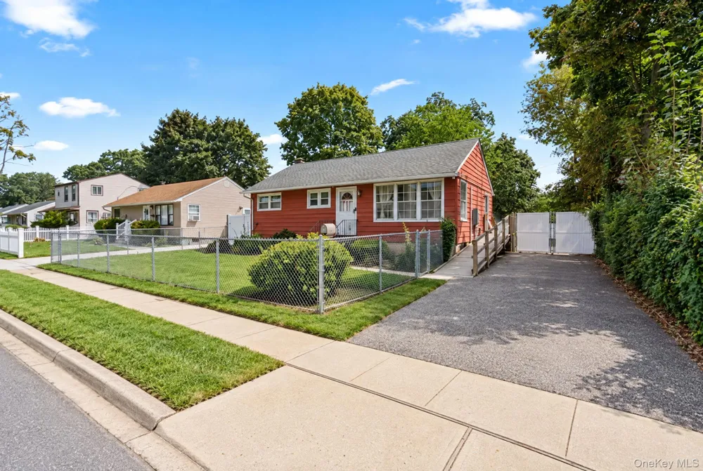 5 Prospect Street W Amityville, NY 11701