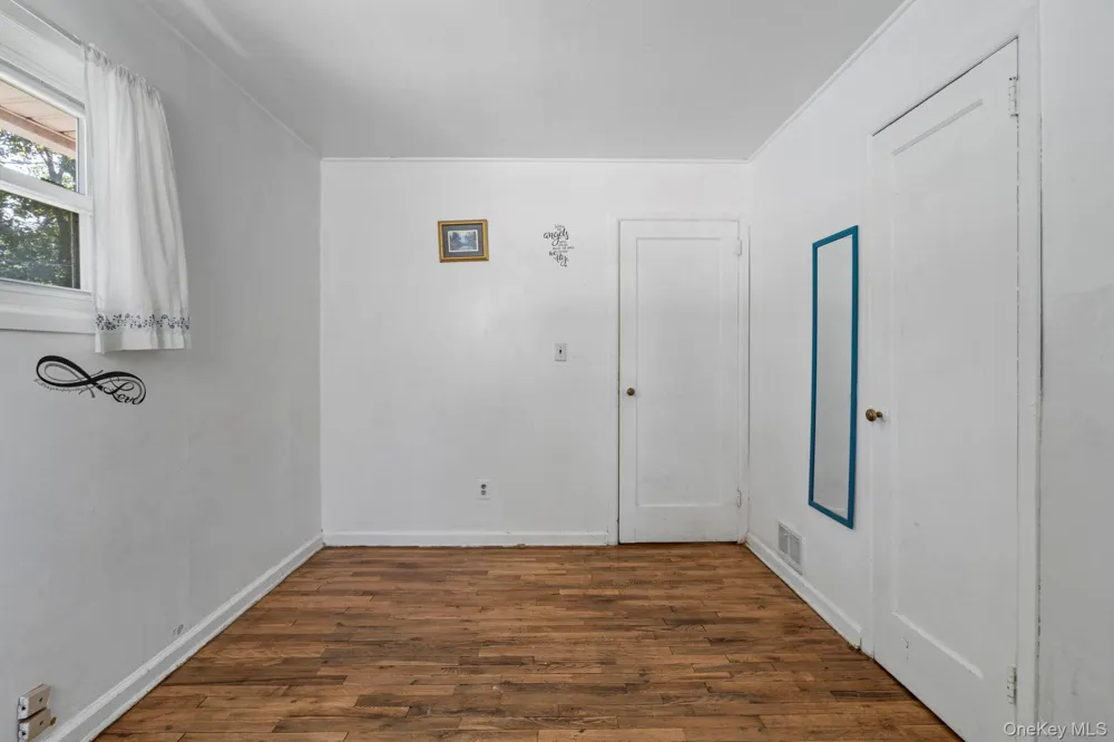 5 Prospect Street W Amityville, NY 11701