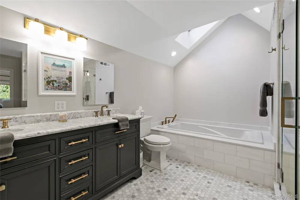 606 Heritage Hills #F Somers, NY 10589