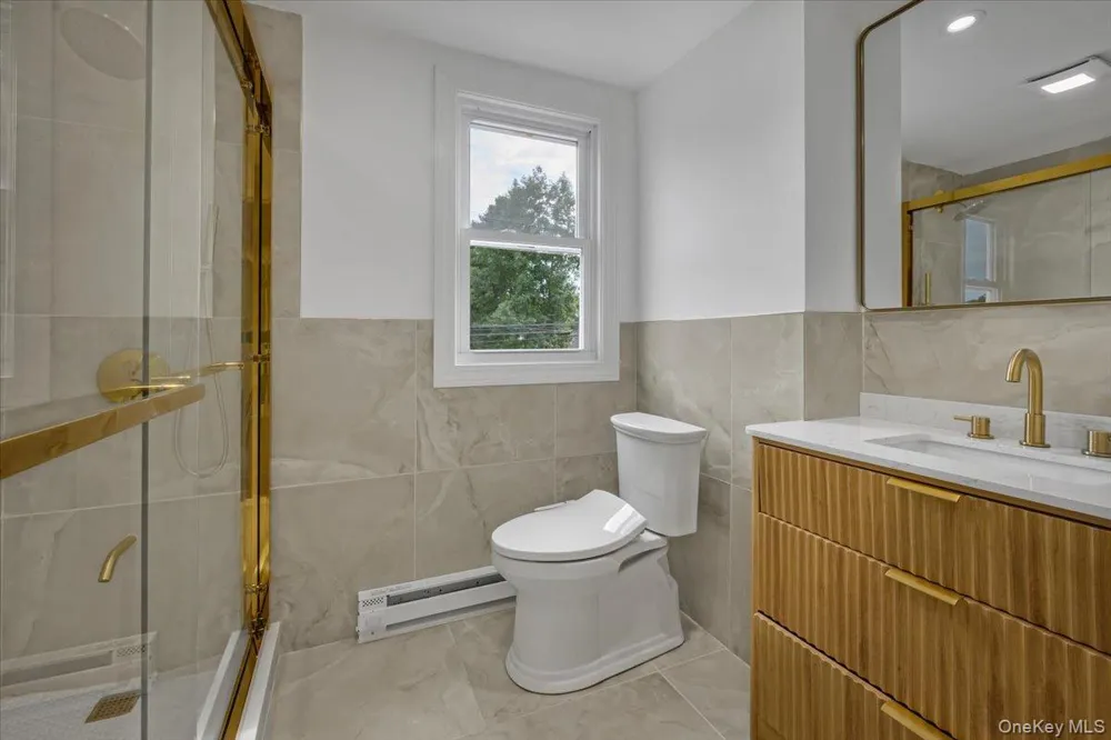 336 W Seaman Avenue Freeport, NY 11520