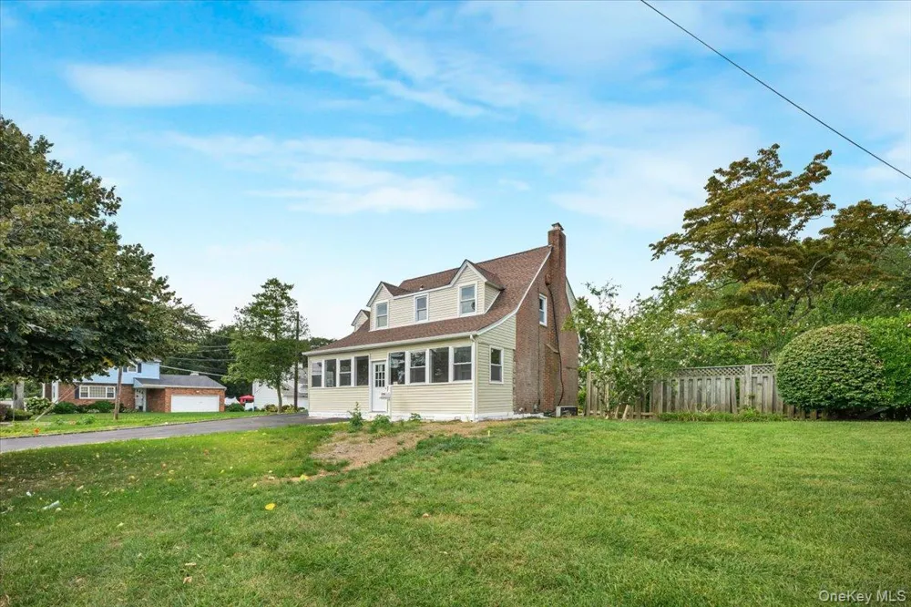336 W Seaman Avenue Freeport, NY 11520