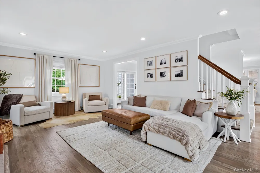 11 Cedar Place Garden City, NY 11530