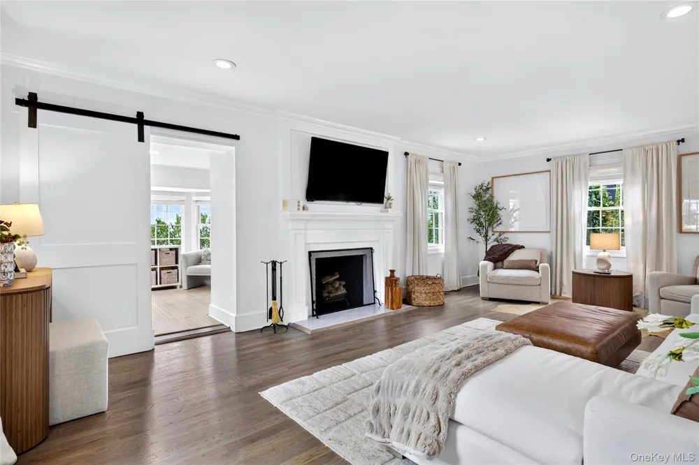 11 Cedar Place Garden City, NY 11530