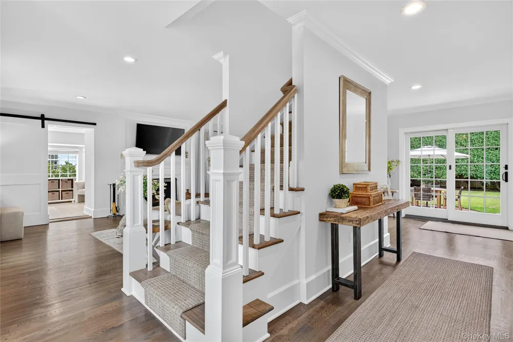 11 Cedar Place Garden City, NY 11530