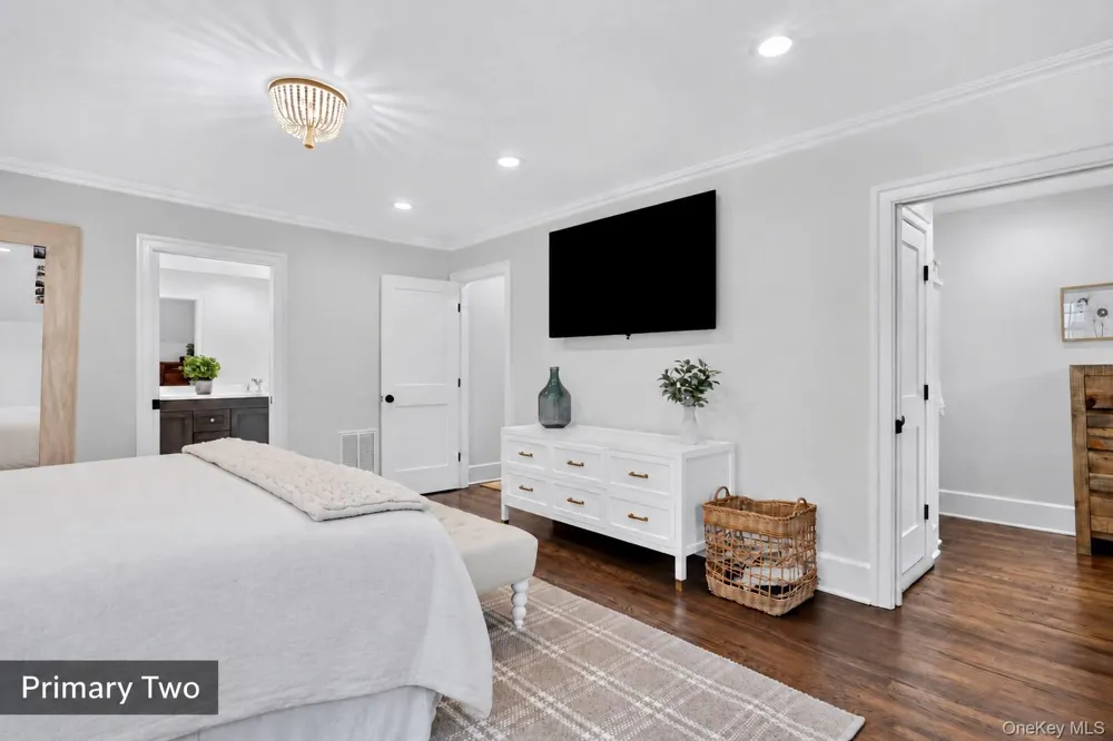 11 Cedar Place Garden City, NY 11530