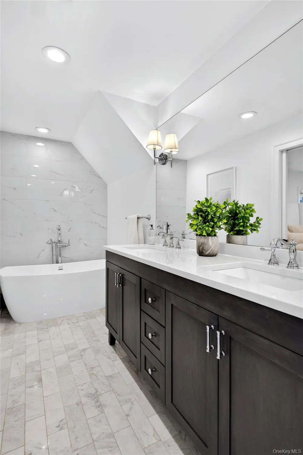 11 Cedar Place Garden City, NY 11530