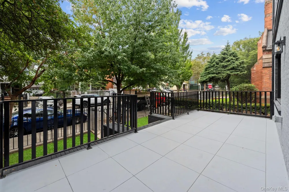 131 Arlington Avenue Brooklyn, NY 11207