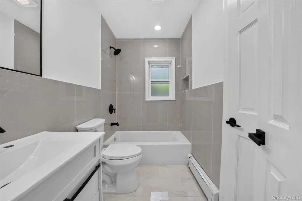 10 Field Place Huntington Station, NY 11746