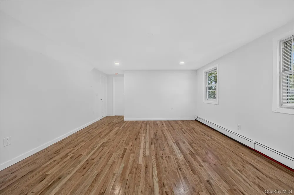 10 Field Place Huntington Station, NY 11746