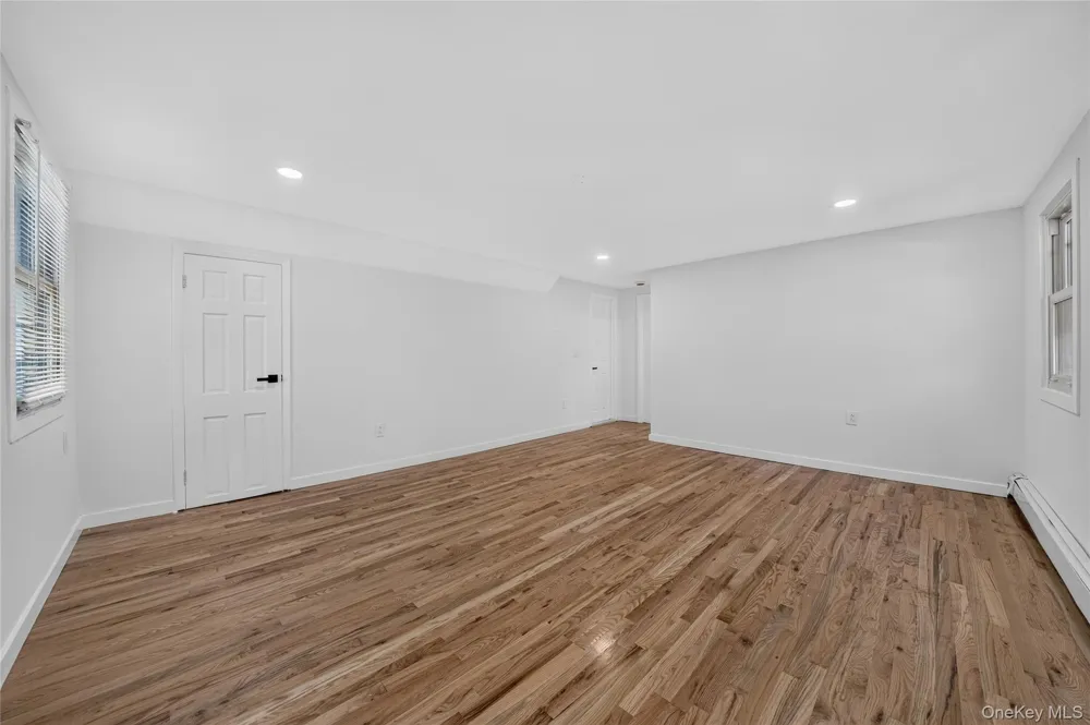 10 Field Place Huntington Station, NY 11746