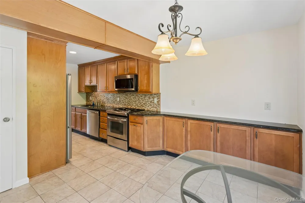 597 Old Country Road Deer Park, NY 11729
