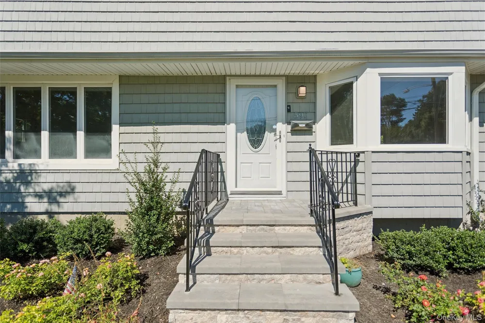 597 Old Country Road Deer Park, NY 11729