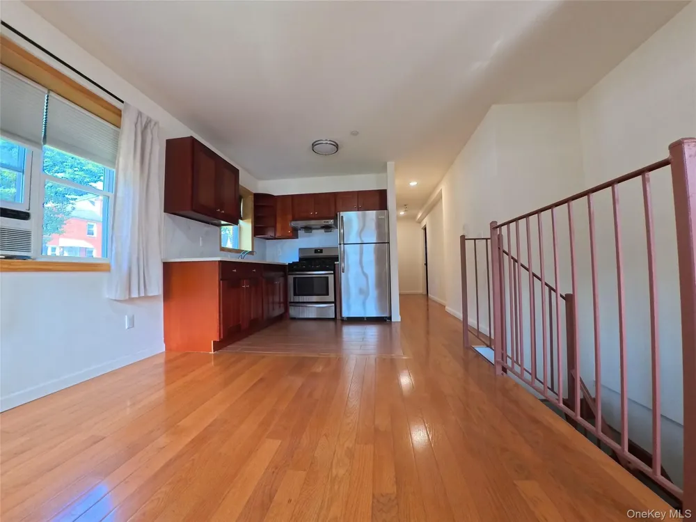 220-03 64th Avenu #1FL Oakland Gardens, NY 11364