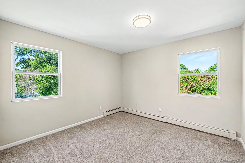 35 Lombardy Drive Shirley, NY 11967