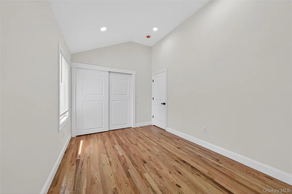 15 Grand Place Huntington Station, NY 11746