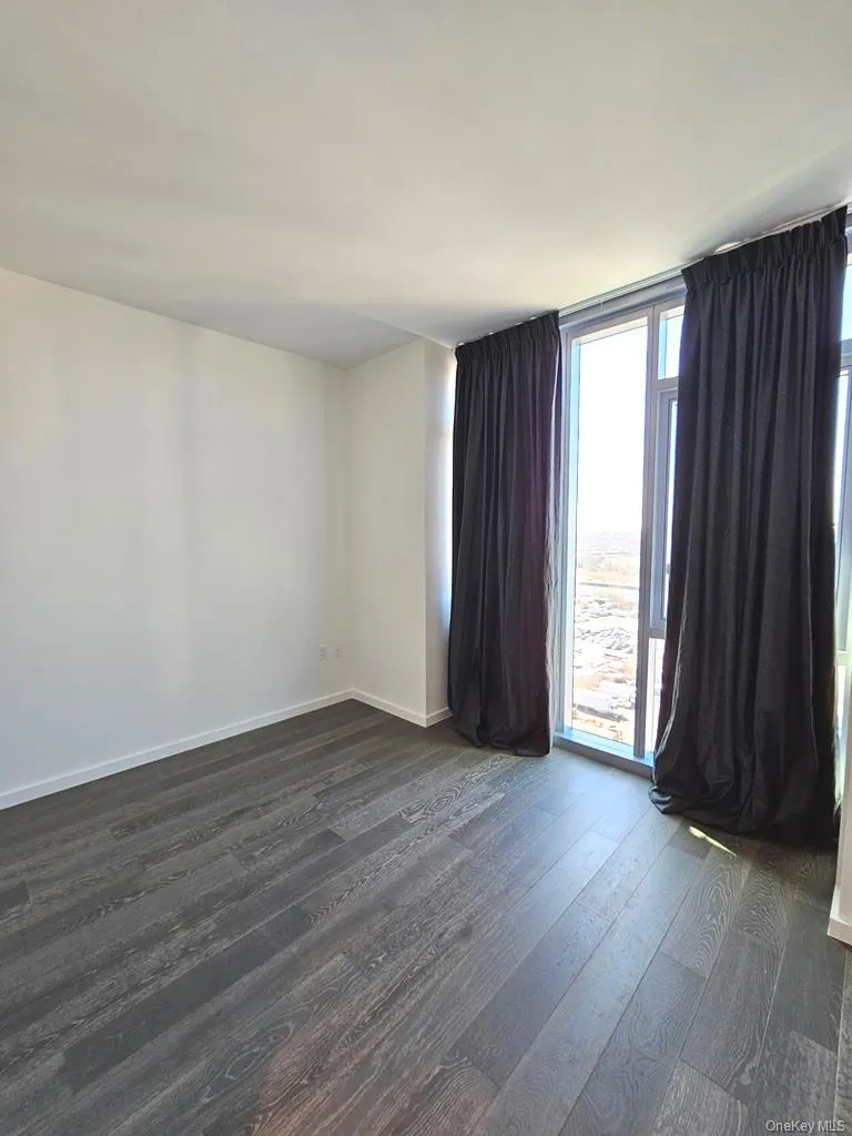 133-36 37th Avenue #11F Flushing, NY 11354