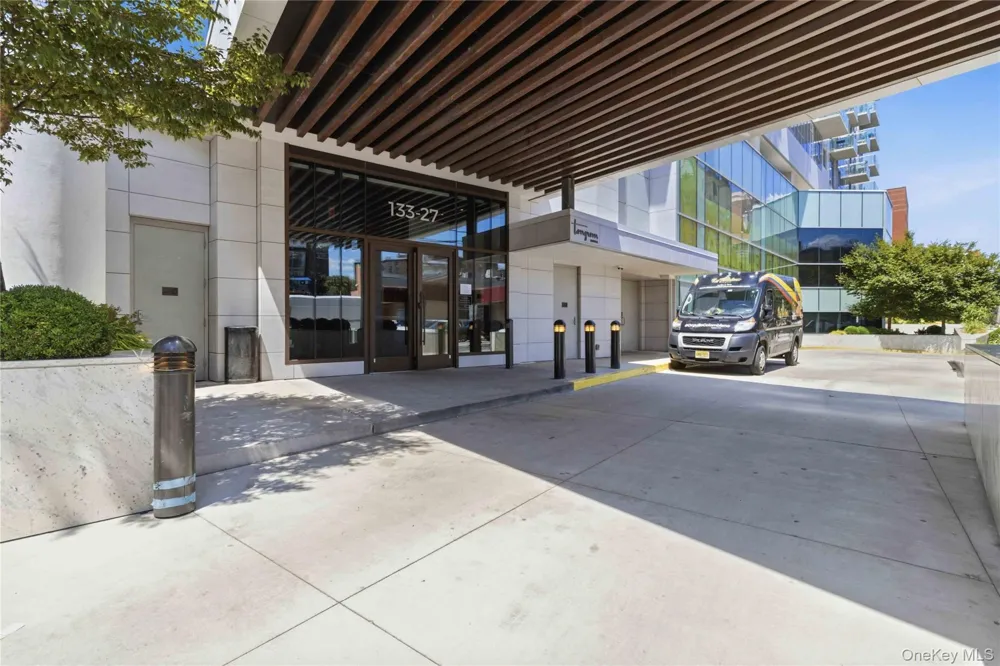 133-36 37th Avenue #11F Flushing, NY 11354