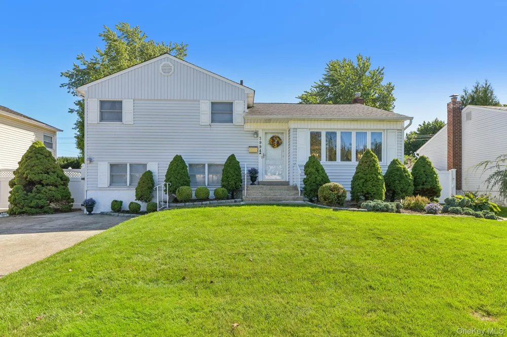 3994 Daleview Avenue Seaford, NY 11783