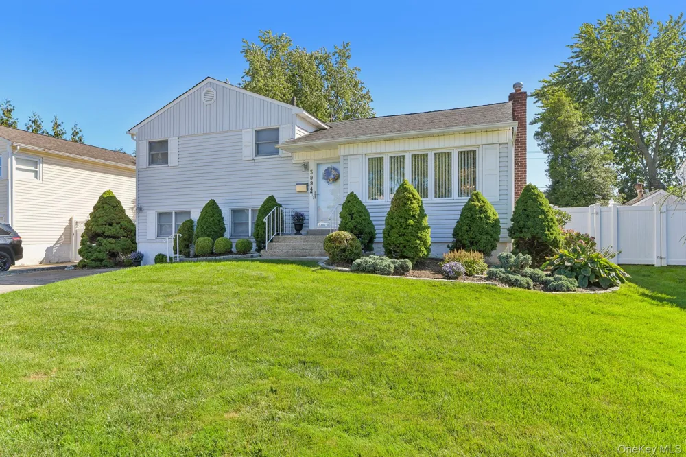 3994 Daleview Avenue Seaford, NY 11783