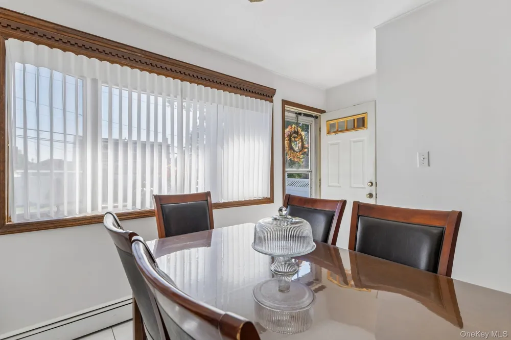3994 Daleview Avenue Seaford, NY 11783