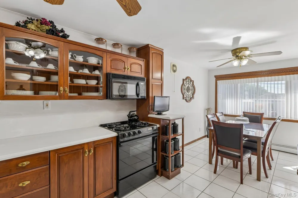 3994 Daleview Avenue Seaford, NY 11783