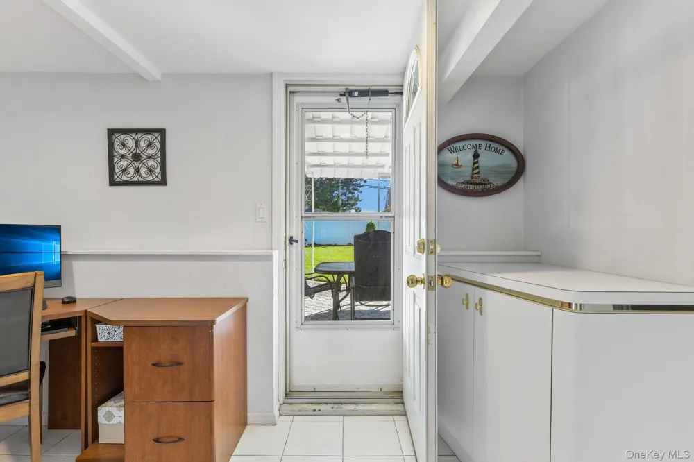 3994 Daleview Avenue Seaford, NY 11783