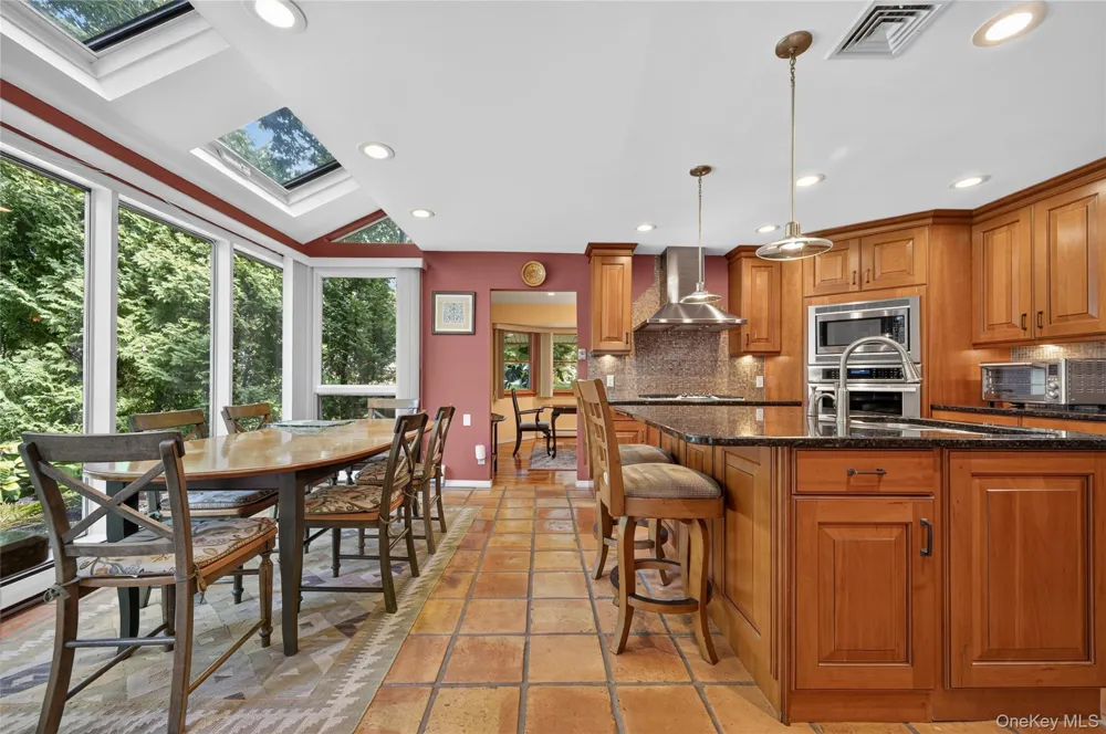 38 McCulloch Drive Dix Hills, NY 11746