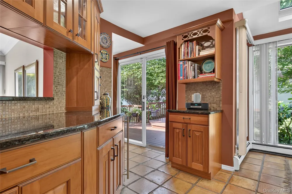 38 McCulloch Drive Dix Hills, NY 11746