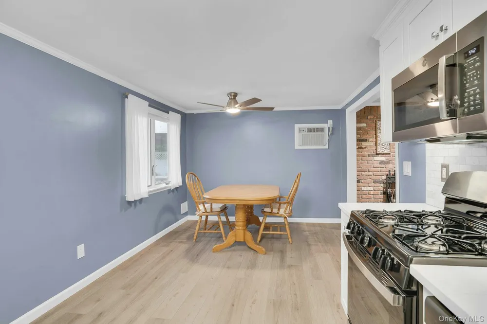 39 Pawnee Drive Commack, NY 11725