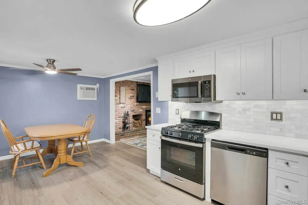 39 Pawnee Drive Commack, NY 11725