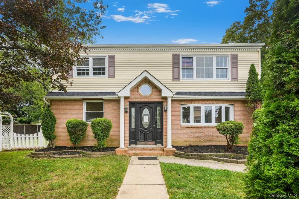1565 10th Street West Babylon, NY 11704