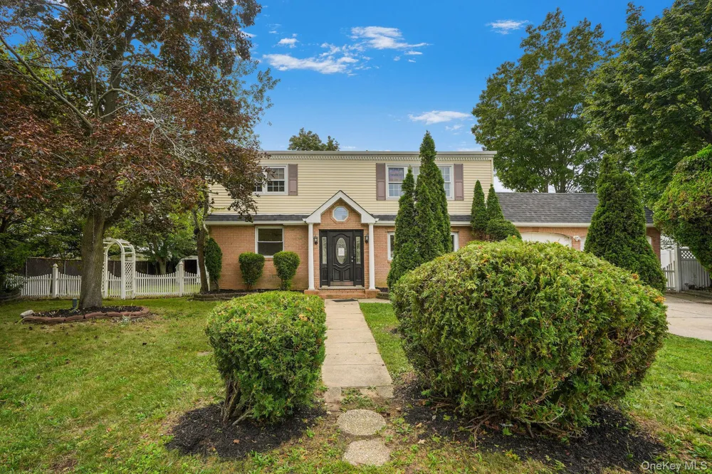 1565 10th Street West Babylon, NY 11704
