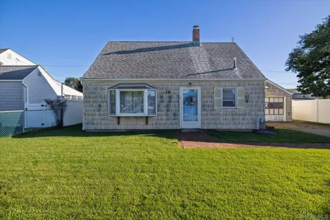26 Pebble Lane