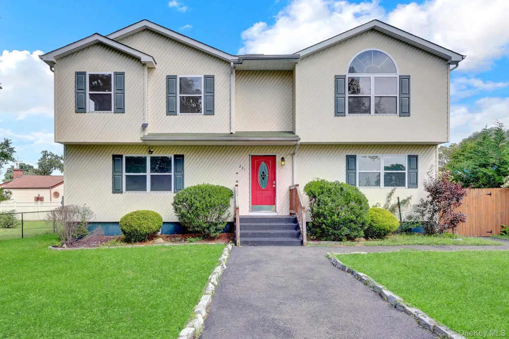 231 Columbus Boulevard Amityville, NY 11701