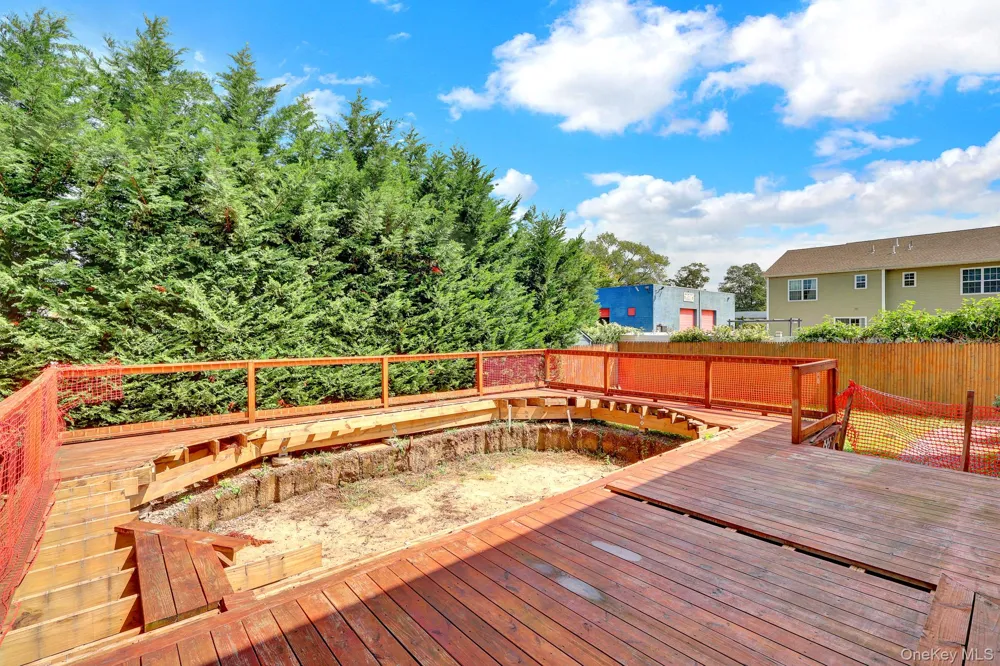 231 Columbus Boulevard Amityville, NY 11701