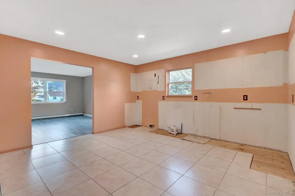 231 Columbus Boulevard Amityville, NY 11701