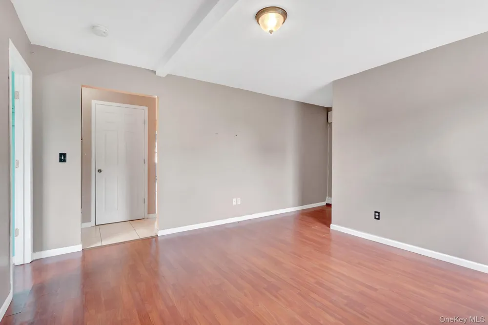 231 Columbus Boulevard Amityville, NY 11701