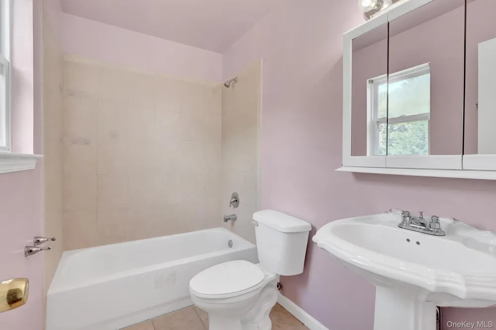 231 Columbus Boulevard Amityville, NY 11701