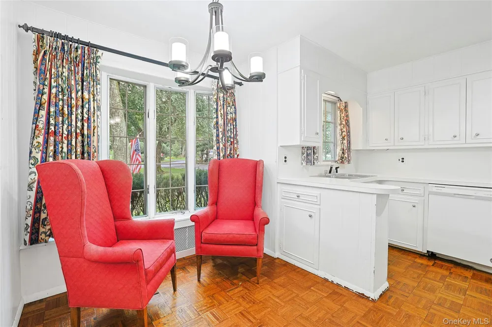 12 E Wheeler Place E West Nyack, NY 10994