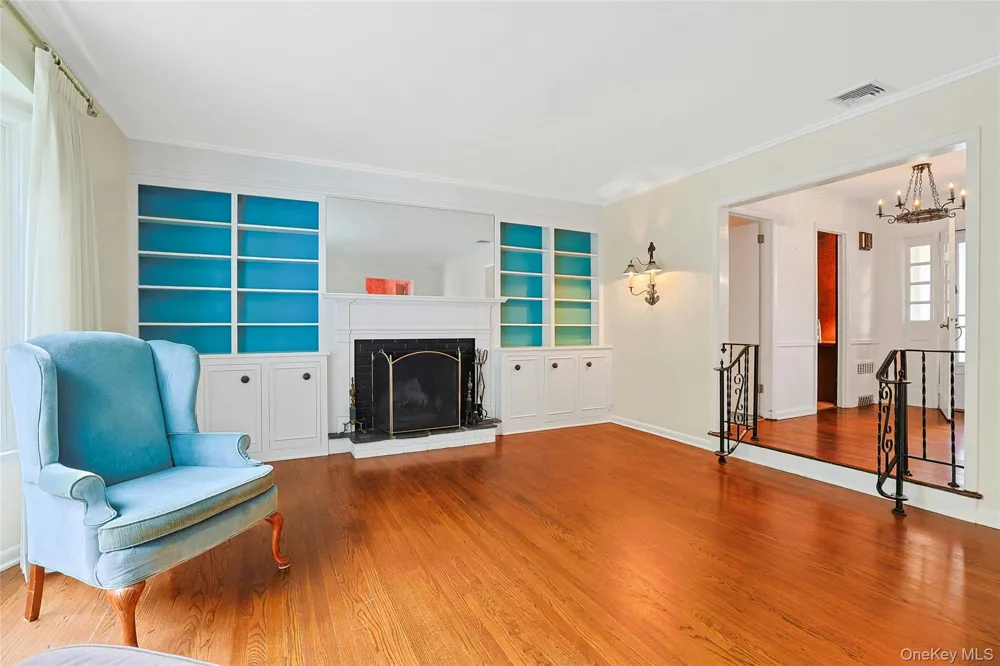 12 E Wheeler Place E West Nyack, NY 10994