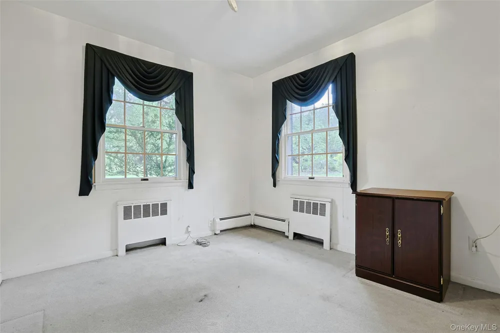 12 E Wheeler Place E West Nyack, NY 10994