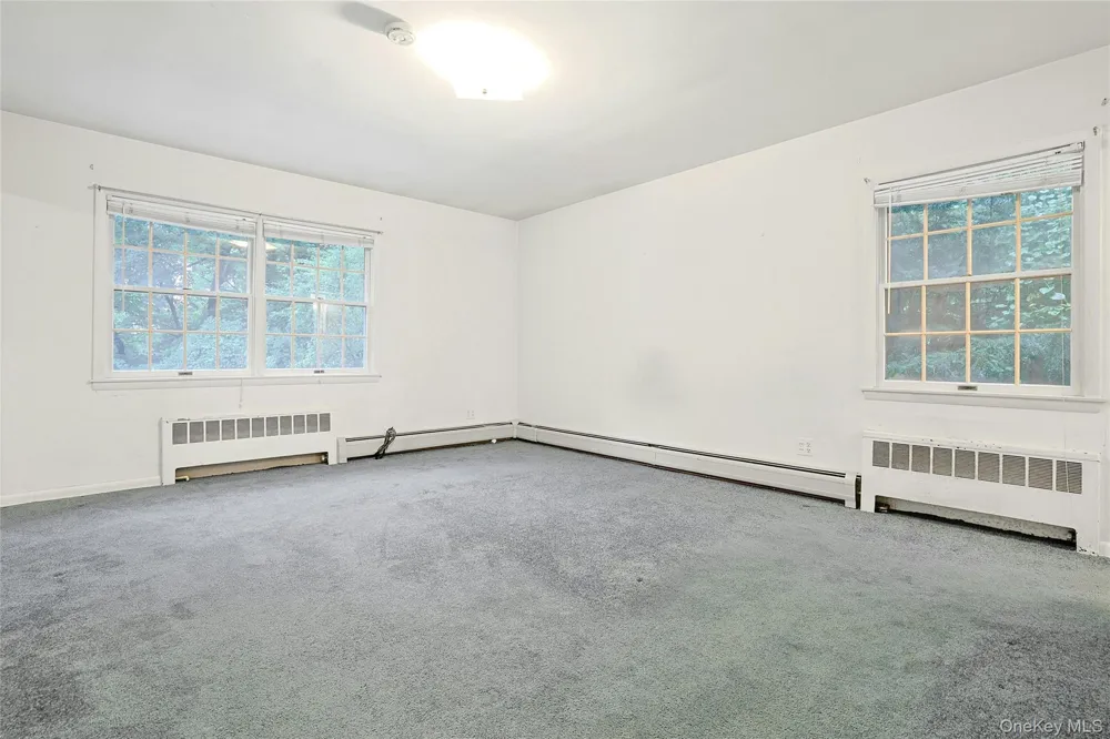 12 E Wheeler Place E West Nyack, NY 10994